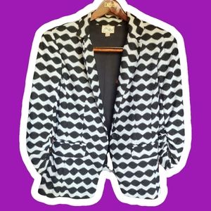 Blk & white size 10 bubble print jersey blazer